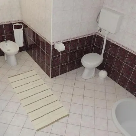 Апартаменты Travarevic - Two-bedroom 4 Adults No1