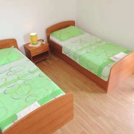 Travarevic - Two-bedroom 4 Adults No1 Apartment