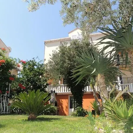 Apartment Travarevic - Two-bedroom 4 Adults No1 *